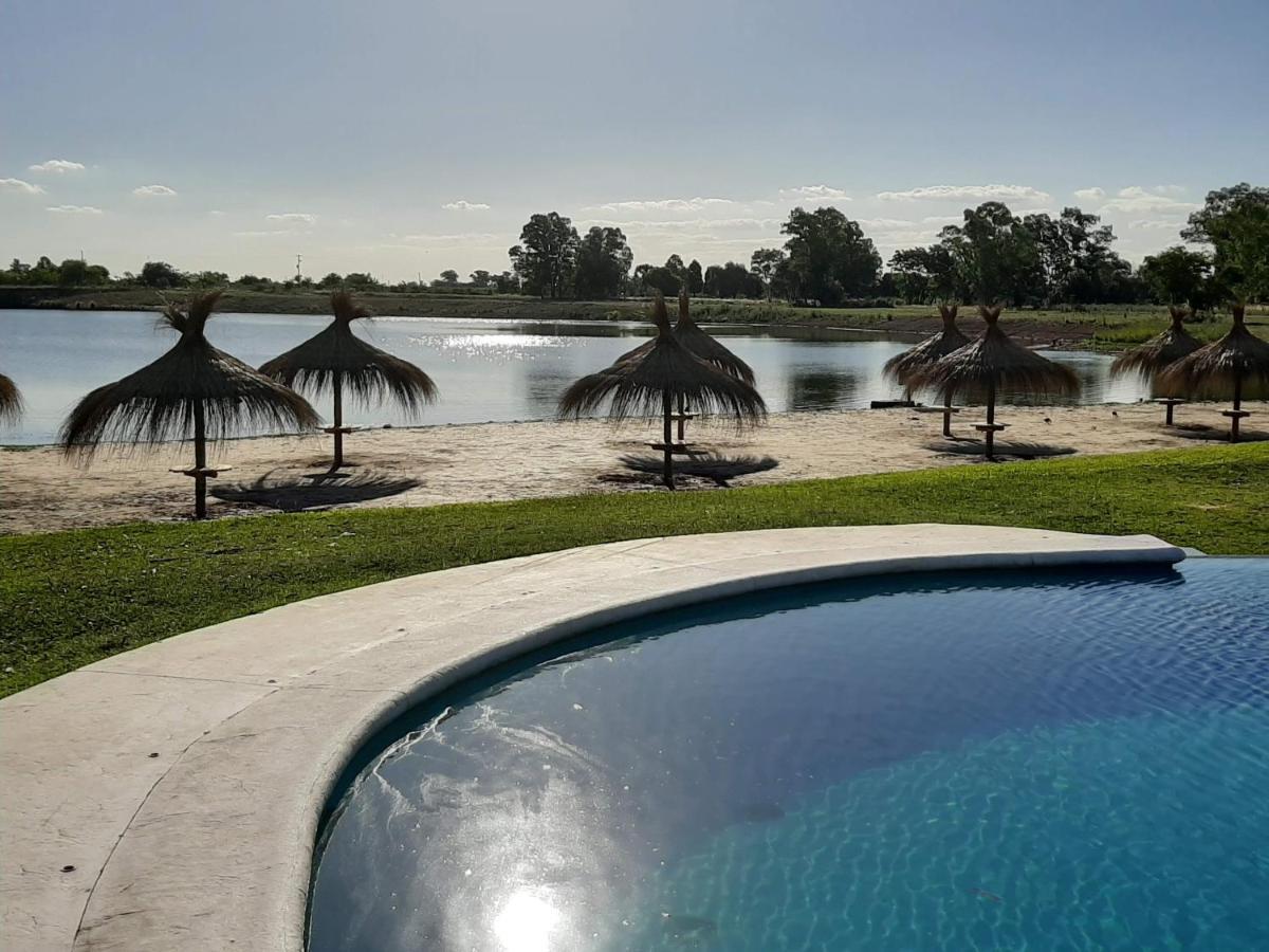 Howard Johnson Resort&Convention Center Ezeiza Exterior foto