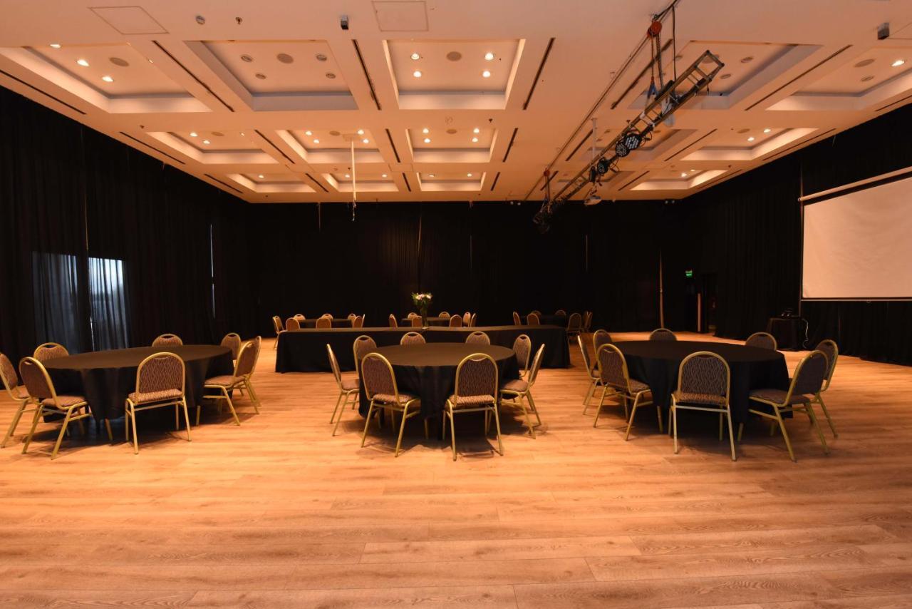 Howard Johnson Resort&Convention Center Ezeiza Exterior foto