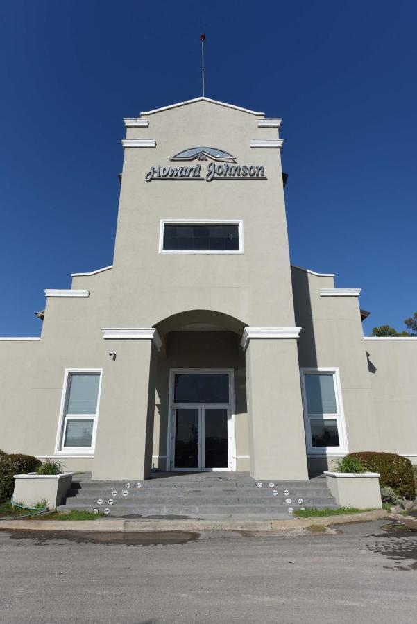 Howard Johnson Resort&Convention Center Ezeiza Exterior foto